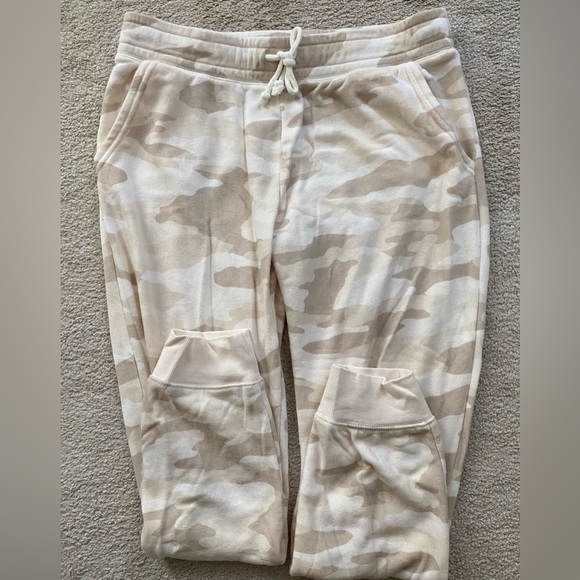 Women’s Lounge Sweatpants - Picture 1 of 3